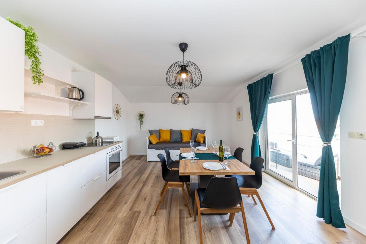 Apartmani Maestral Dobropoljana エクステリア 写真