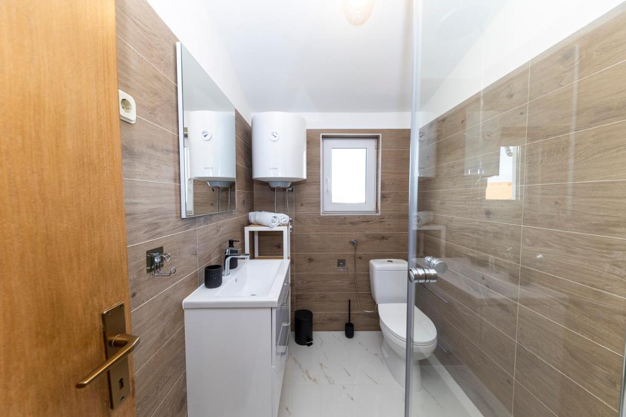 Apartmani Maestral Dobropoljana エクステリア 写真