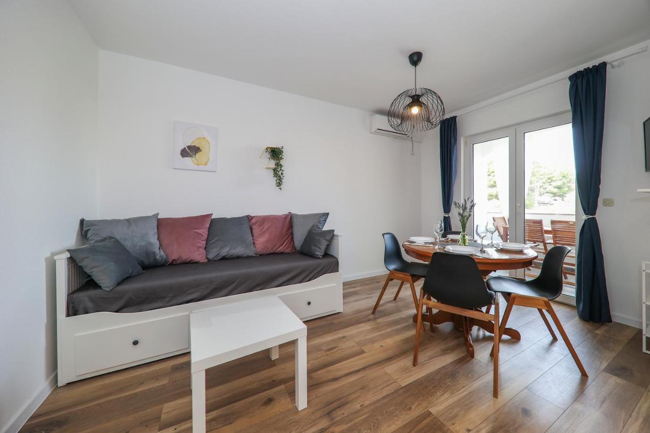 Apartmani Maestral Dobropoljana エクステリア 写真