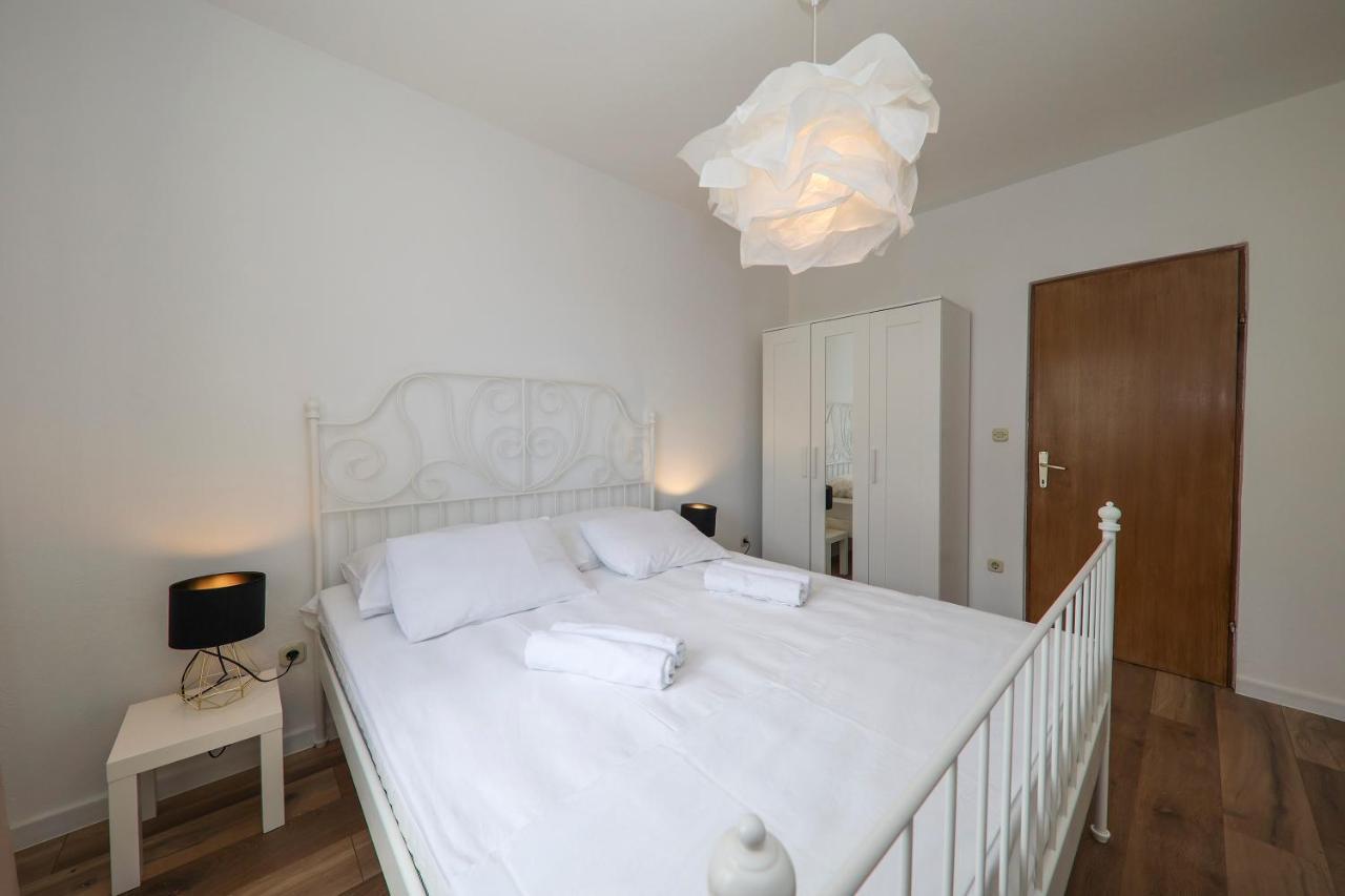 Apartmani Maestral Dobropoljana エクステリア 写真